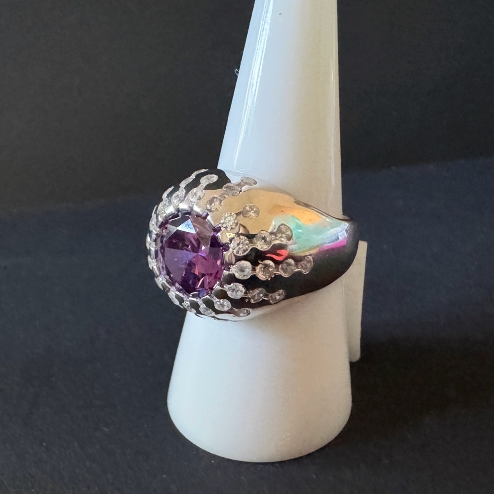 Helzberg Diamonds Crystal Amethyst Ring size 7.5